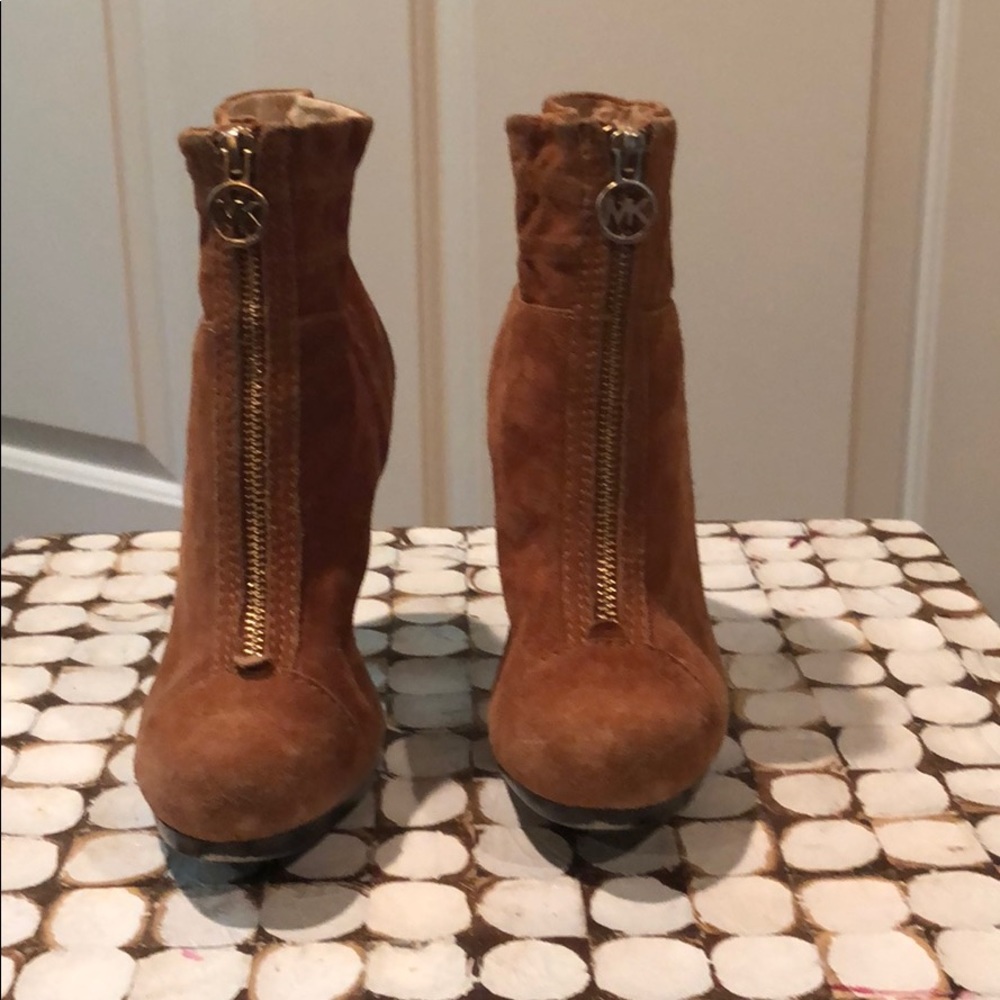 Michael Kors booties size 6 1/2